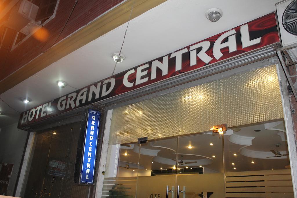 Hotel O Grand Central Delhi  Eksteriør billede