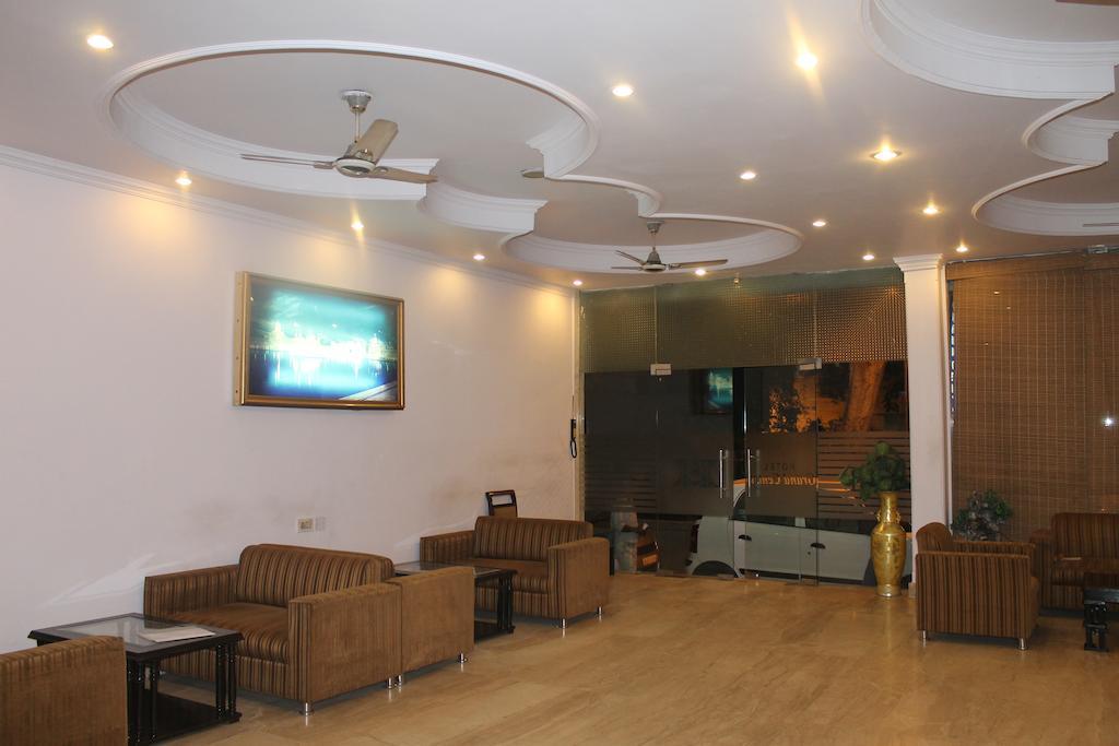 Hotel O Grand Central Delhi  Eksteriør billede