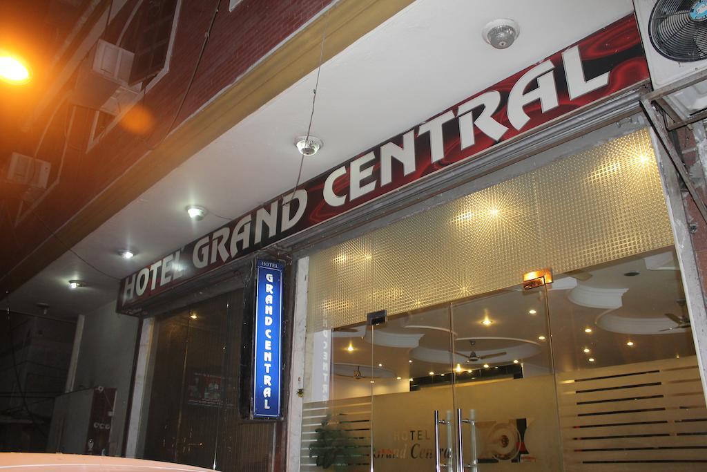 Hotel O Grand Central Delhi  Eksteriør billede