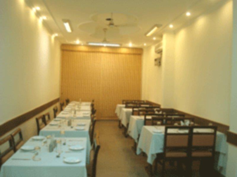 Hotel O Grand Central Delhi  Eksteriør billede