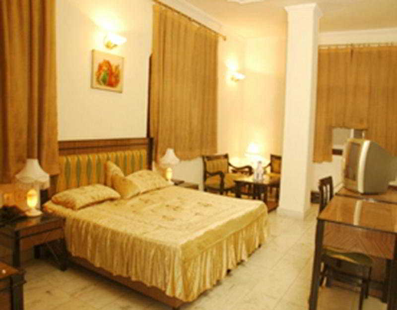 Hotel O Grand Central Delhi  Eksteriør billede